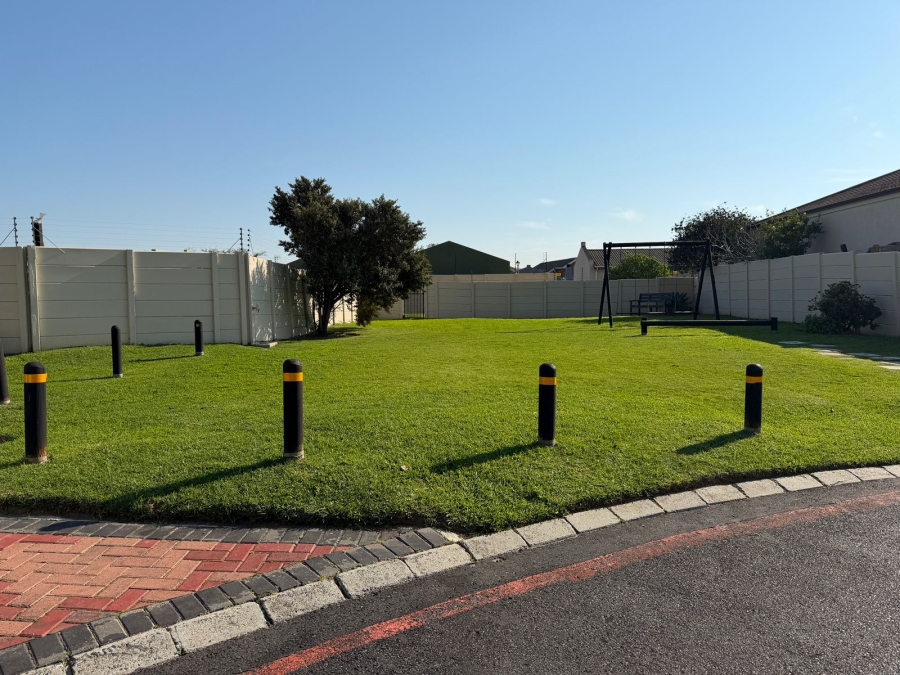 2 Bedroom Property for Sale in Anchorage Park Western Cape